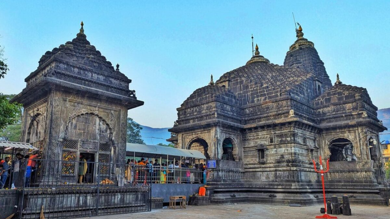 trimbakeshwar shiva temple